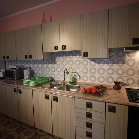 House Barbara * 诺维·维诺多尔斯基